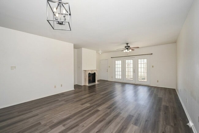 property at 338 Wilcrest Dr