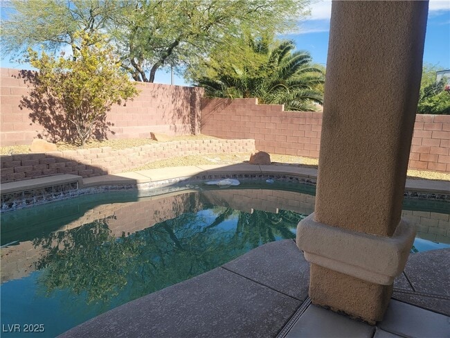 property at 4798 Luna Ridge Ct