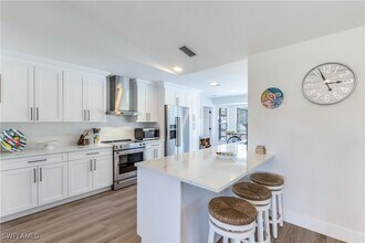 3620 Bailes St in Bonita Springs, FL - Building Photo - Building Photo