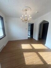 8955 Mayfield Ct in Jennings, MO - Building Photo - Building Photo