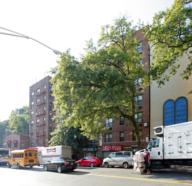 3890 Sedgwick Ave in Bronx, NY - Foto de edificio - Building Photo