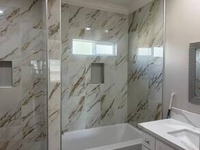 1363 Harris Ave in Sacramento, CA - Building Photo - Building Photo