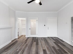 608 W 6th St, Unit 08 in Long Beach, CA - Building Photo - Building Photo