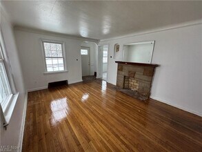3678 W 140th St in Cleveland, OH - Foto de edificio - Building Photo