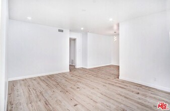 722 Lincoln Blvd in Santa Monica, CA - Building Photo - Building Photo