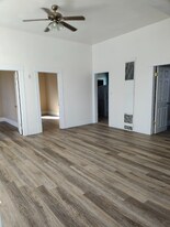 205 State Ave in Bremerton, WA - Building Photo