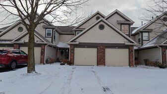 1644 Orchard Ave in Schaumburg, IL - Building Photo