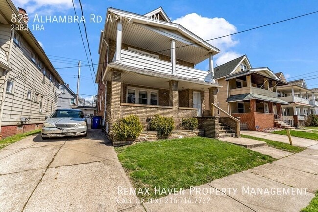 825 Alhambra Rd in Cleveland, OH - Building Photo - Building Photo