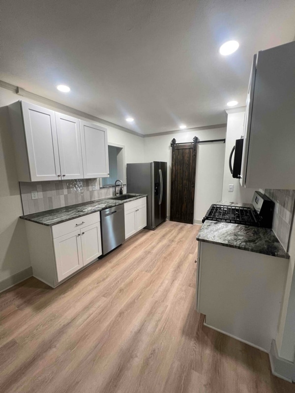 609 Sydney Ave in Loves Park, IL - Building Photo - Building Photo