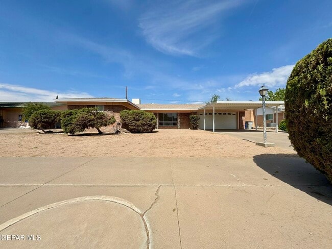 property at 3027 Dublin Rd