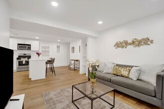 503 W Wrightwood Ave in Chicago, IL - Foto de edificio - Building Photo
