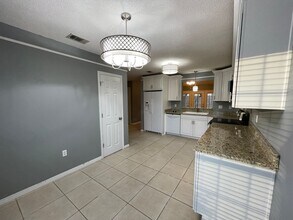 1896 Greystone Ln in Fort Walton Beach, FL - Building Photo - Building Photo