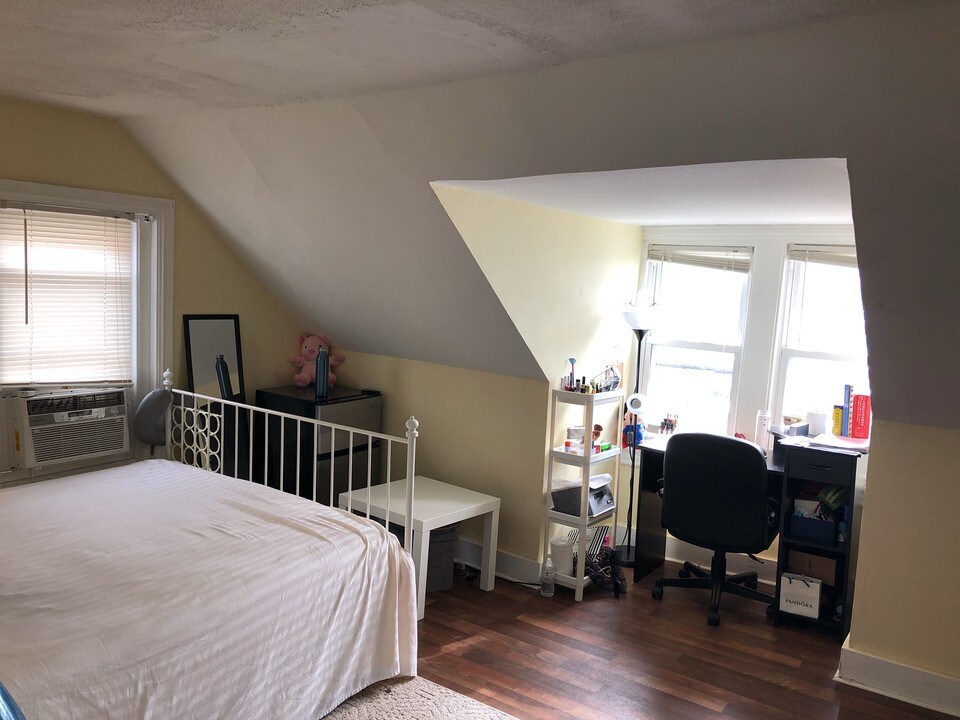 424 Pierce St in Bethlehem, PA - Building Photo
