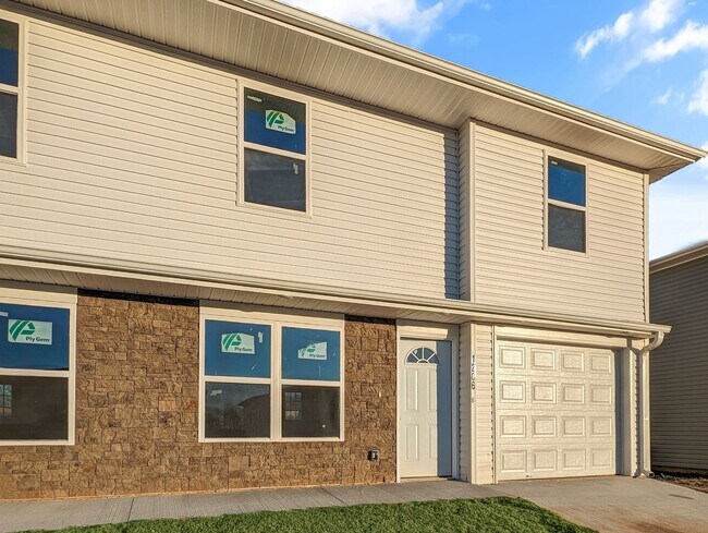 1206 Nedra Dr in Decatur, AR - Building Photo - Building Photo