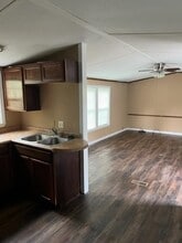 102 Cypress Lake Dr in Statesboro, GA - Building Photo - Building Photo