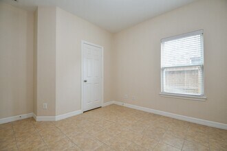 12104 Dawn Mist Ct in Pearland, TX - Building Photo - Building Photo