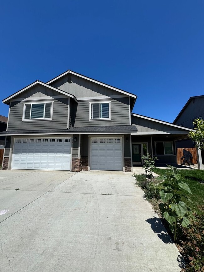 property at 1603 Seattle Ave