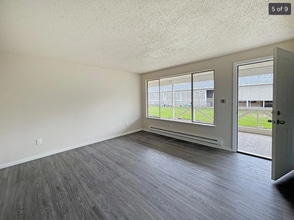 130 166th St S in Spanaway, WA - Building Photo - Building Photo