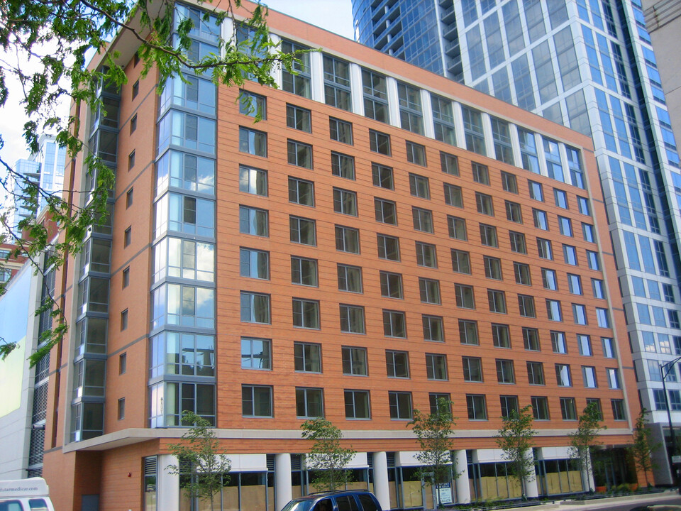 1251 S Michigan - Senior Living in Chicago, IL - Foto de edificio