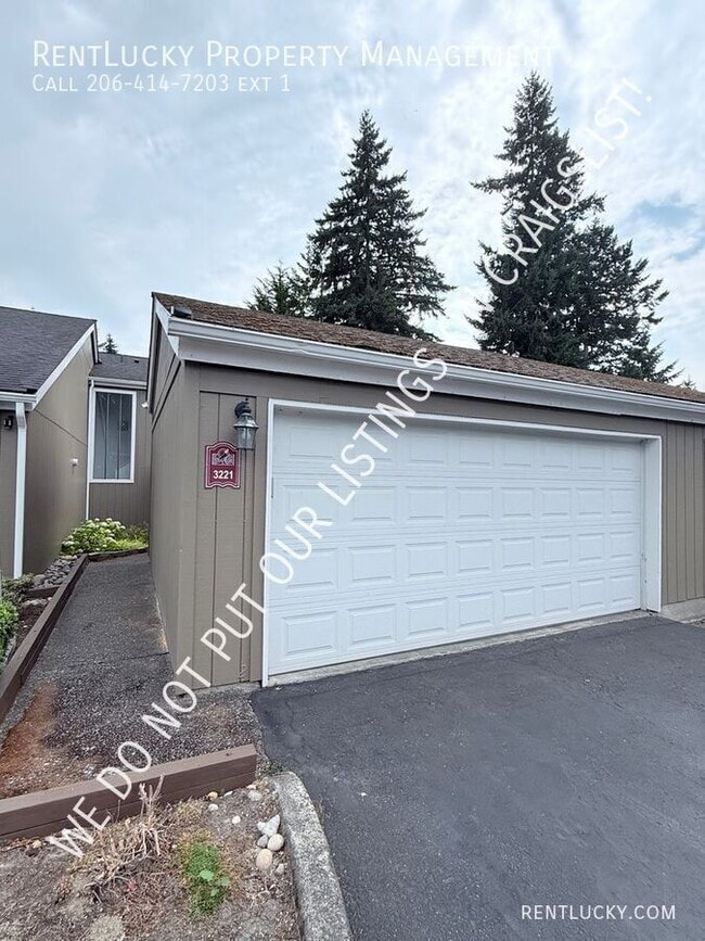 property at 3221 SW 319th Pl