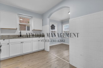 This beautifully updated 3-bedroom, 1-bath single-family home is ready for move-in! in Detroit, MI - Building Photo - Building Photo