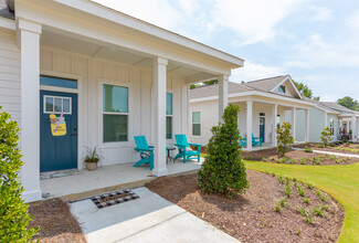 Heartsease Shallotte in Shallotte, NC - Foto de edificio - Building Photo