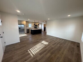 315 Gerdes Ave in Sun Valley, NV - Foto de edificio - Building Photo