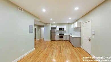 299 Dudley St, Unit 2 in Boston, MA - Building Photo - Building Photo