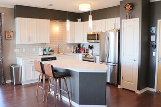 10184 Park Meadows Dr in Lone Tree, CO - Building Photo - Building Photo