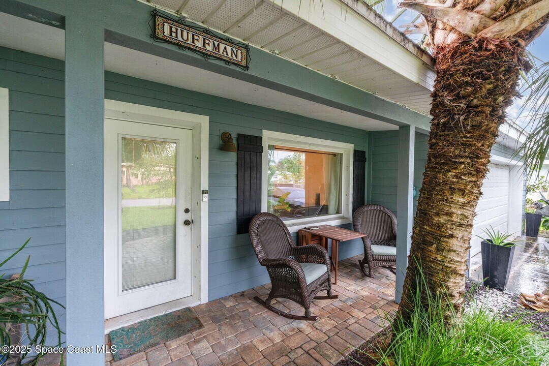 300 Willow Ave in Merritt Island, FL - Building Photo