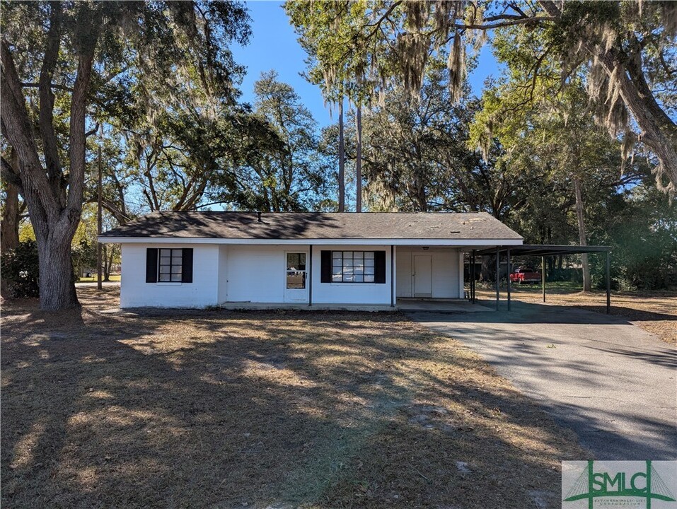 201 Georgia Ave in Rincon, GA - Building Photo