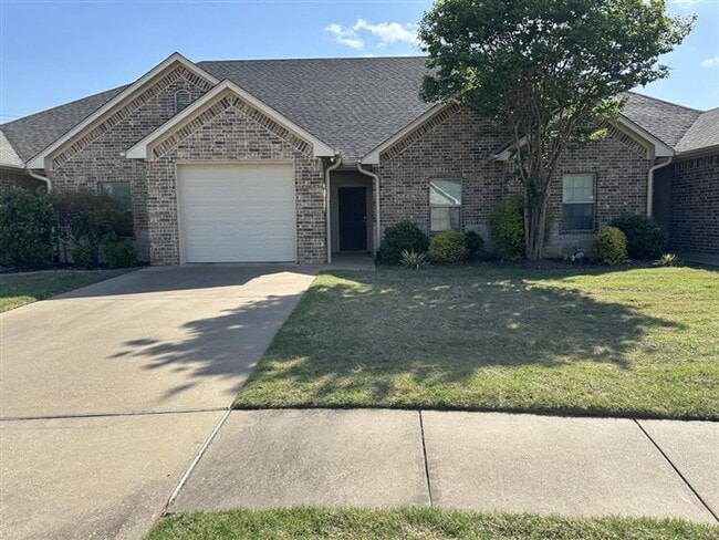 4008 Mobley Cir