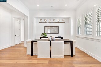 216 Seclusion Valley Way in Lafayette, CA - Building Photo - Building Photo