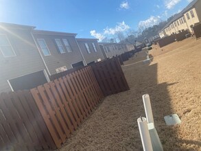 413 Fern Bay Dr SW in Atlanta, GA - Building Photo - Building Photo