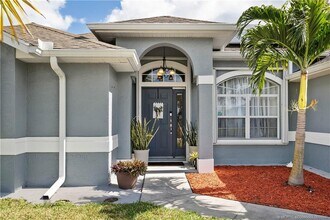 1991 SE Dock St in Port St. Lucie, FL - Building Photo - Building Photo