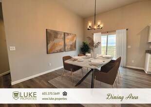 2900 S Copper Creek Ave in Sioux Falls, SD - Building Photo - Building Photo