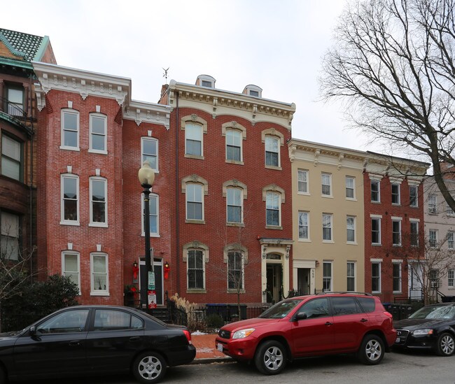 446 M St NW in Washington, DC - Foto de edificio - Building Photo