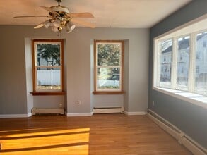 21 Franklin St, Unit 1FRT in Woburn, MA - Building Photo - Building Photo