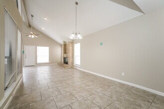 7659 Athlone Dr in Houston, TX - Building Photo - Building Photo