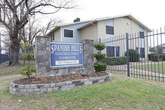 Spanish Hills Apartments in Dallas, TX - Building Photo - Building Photo