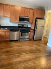 1122 W Wellington Ave-Unit -105 in Chicago, IL - Building Photo - Building Photo