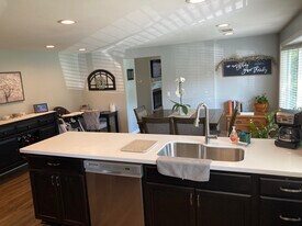 165 Thistle Lea in Buffalo, NY - Building Photo