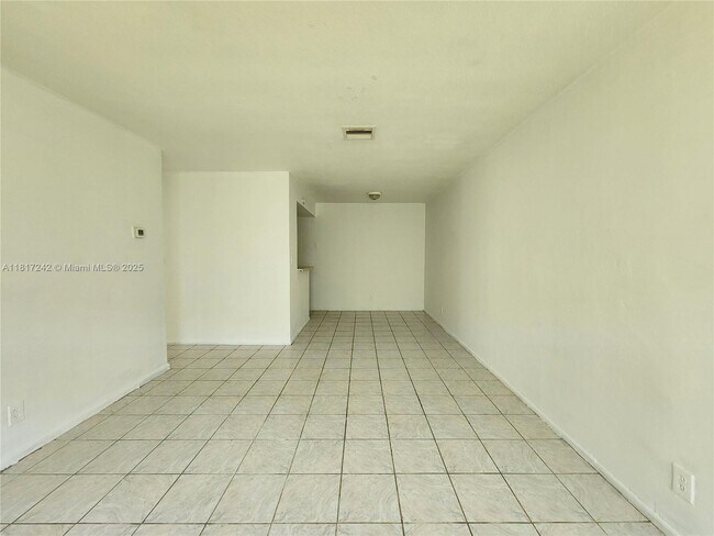 2248 NW 59th Terrace in Lauderhill, FL - Building Photo - Building Photo