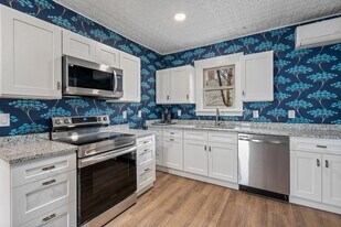 8 Weston St, Unit 2 in Augusta, ME - Building Photo