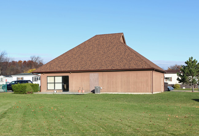 Meadows Mobile Home Park in Charlotte, MI - Building Photo - Building Photo