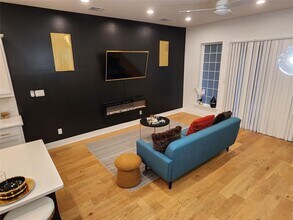 5316 East Side Ave in Dallas, TX - Building Photo - Building Photo