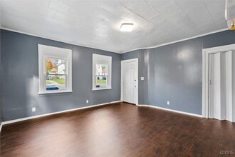 811 1st N St in Syracuse, NY - Foto de edificio - Building Photo