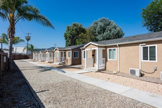 813 Palm Ave in El Cajon, CA - Building Photo - Building Photo