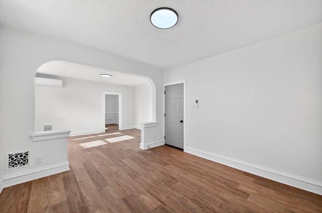 5803 S Kingshighway Blvd, Unit 2S in St. Louis, MO - Foto de edificio - Building Photo