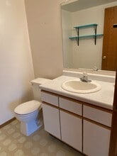 E432 Bay Ln in Luxemburg, WI - Building Photo - Building Photo